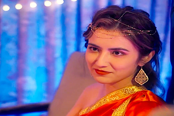 Golden Feather Temptation Game Female Lead