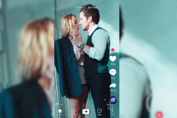 Help My Hot Boss Has My Nudes Full Episodes ReelSHort