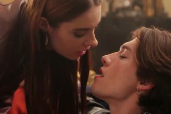 i hate him yet my heart beats only for him reelshort