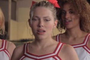 I Hate him yet my Heart Beats Only for Him Reelshort: A High School