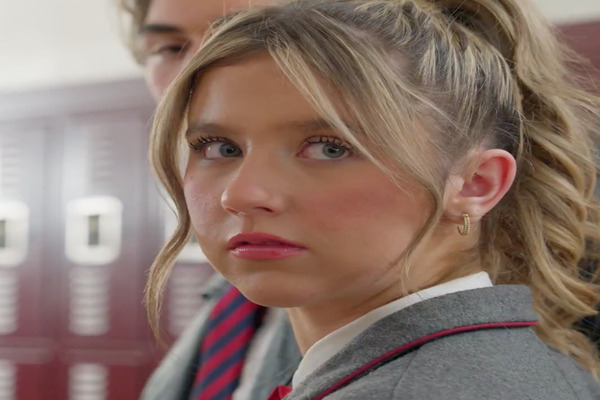 Kissed by Claw and Fang Dailymotion Cast