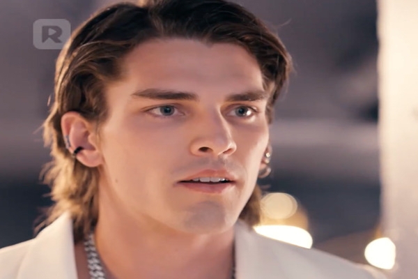 He Has Everything But Can't Breathe Without Me Actors