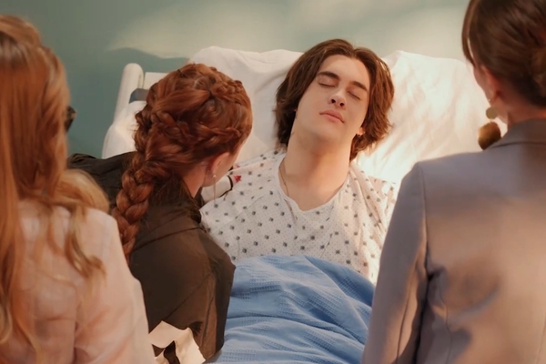 family by love or by blood cast