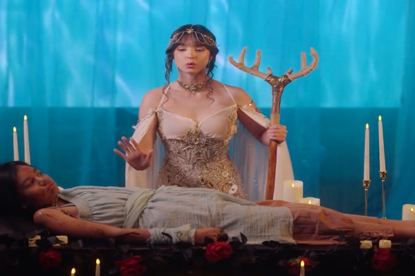 She's Not Homeless She's Healer Goddess Episode