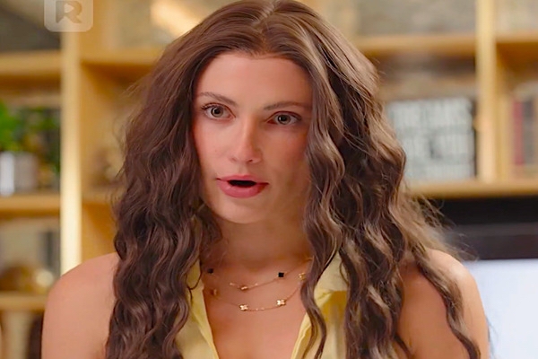 All’s Fairway in Love at the Country Club Actress