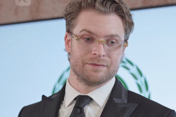 corrupting my billionaire boss's heart dailymotion actor