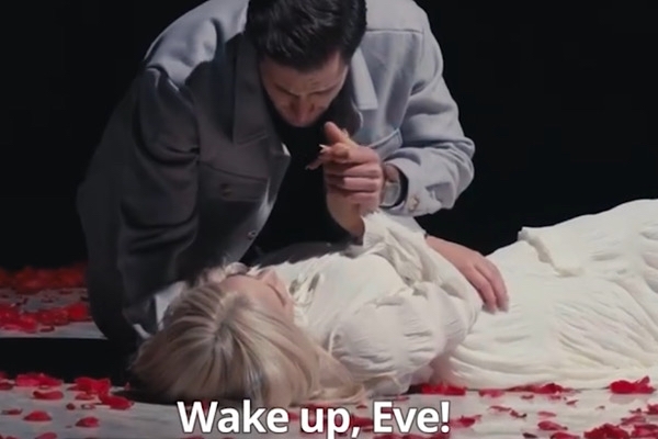 Lady CEO's Fatal Contract Plot