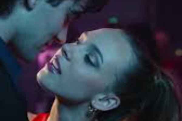 Married The Mafia Boss To Escape My Ex