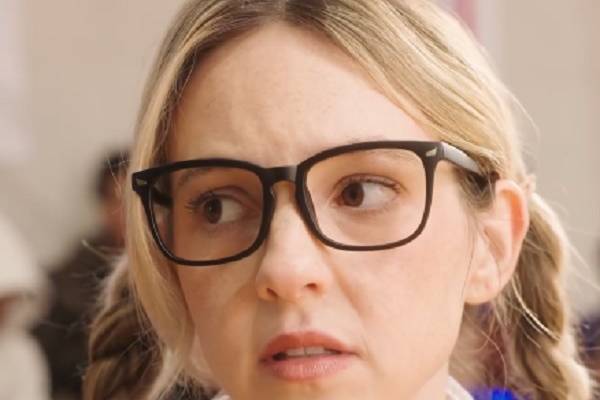 Mic Drop Diva Vertical Drama