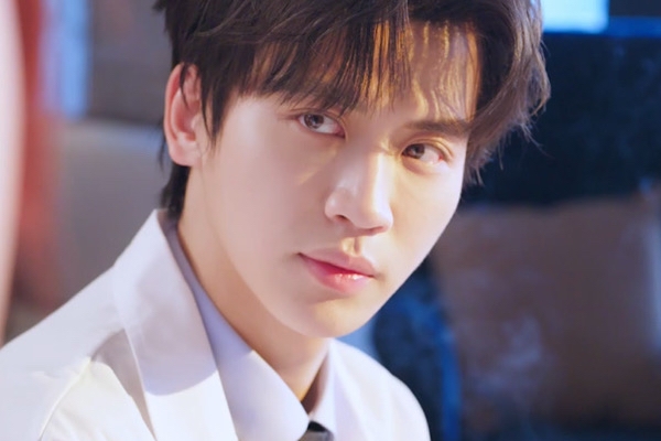 Shanley Chern and Simon Yell Actor