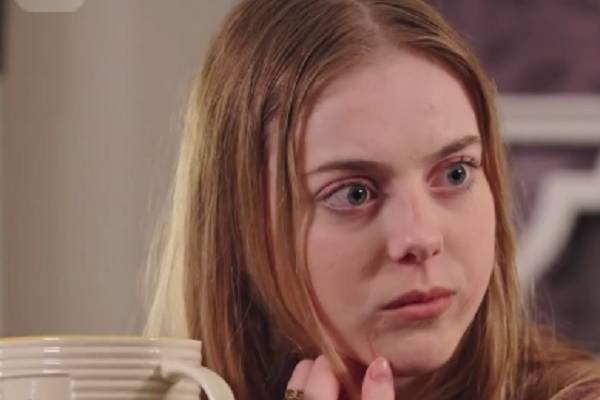 The Summer My Heart Stopped Cast Isabel Lydia