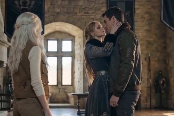 arya's Alpha returns from war with a new pregnant mate movie