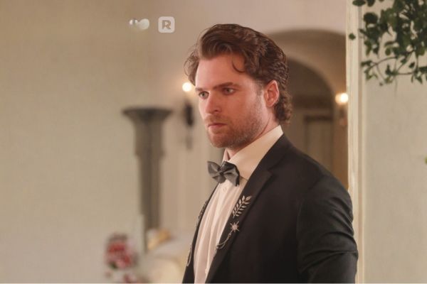 Bound By Love Actors