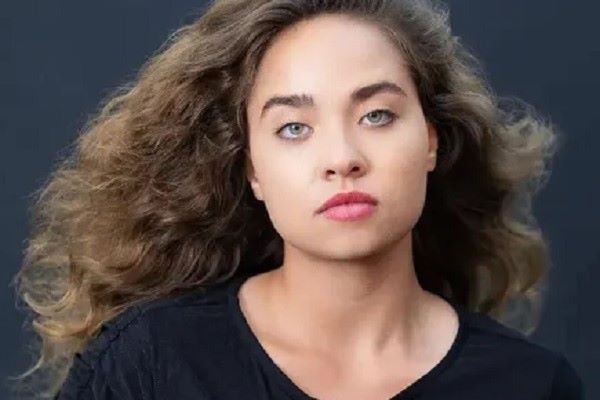 Ashley Davidson Actress Miss Perfect And Her Monster