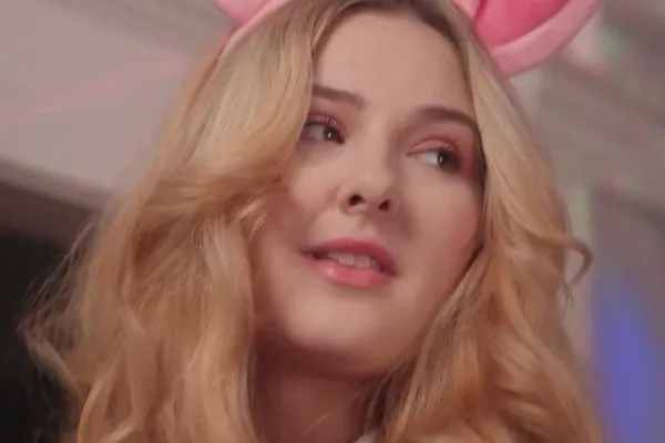 Claudia Hawkins Actor