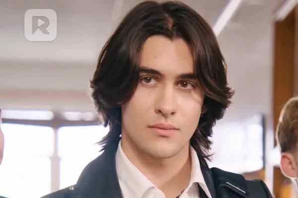 How to Wreck My Bully's Heart Actor