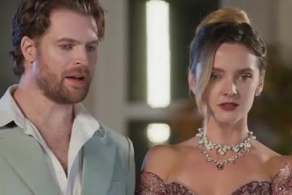 Ryan Sells Jade Out and Asher Claims Her Episodes