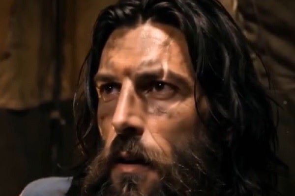 Step Back That Homeless Man Is Not To Be Messed With Cast Vince