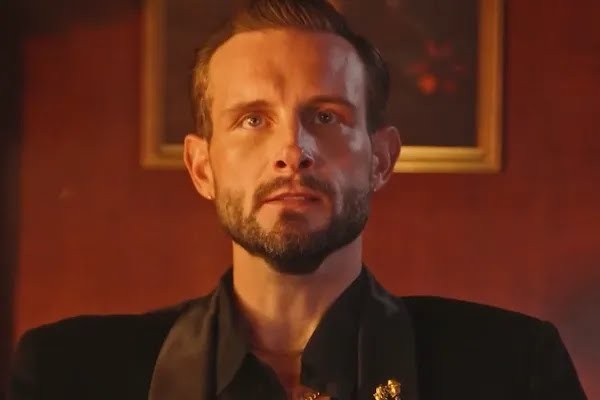 Salt Kiss Actor