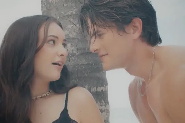 Sloane Hart and Mason Crane