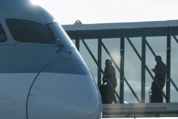 penerbangan gagal nikah netflix