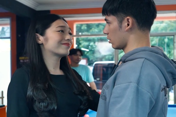 film istri cantik temani tahun baru	