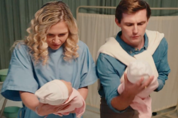 czy podmieniono dziedziczke przy porodzie caly film