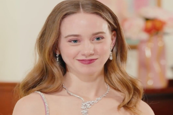 czy podmieniono dziedziczke przy porodzie caly film