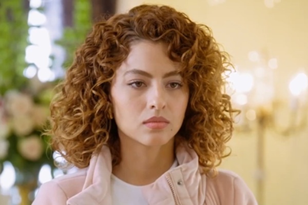 A Herdeira Bilionária Divorciada, Completo em Espanhol