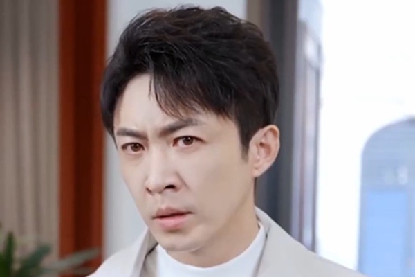 O Magnata Amnésico em espanhol