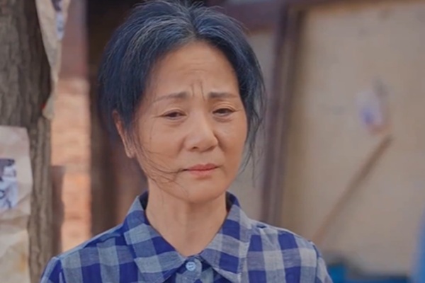 Leyenda de un Hijo Bastardo Completo