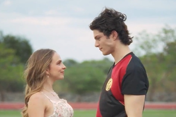 O Quarterback do Vizinho Completa