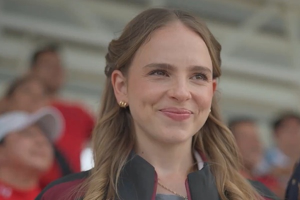 O Quarterback do Vizinho Reelshort