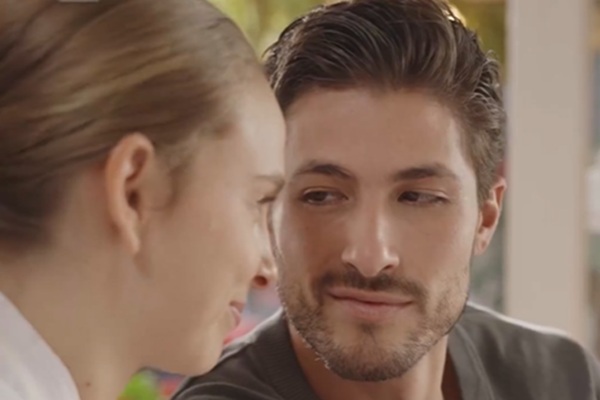 Um Amor Inesperado Onde Assistir