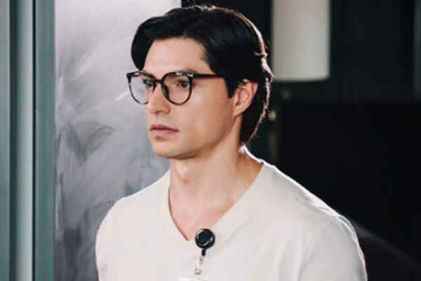 Dispensaste um Gênio Tecnológico Elenco