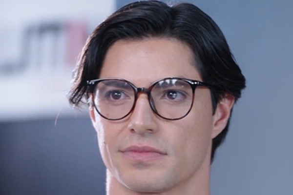 Dispensaste um Gênio Tecnológico Onde Ver