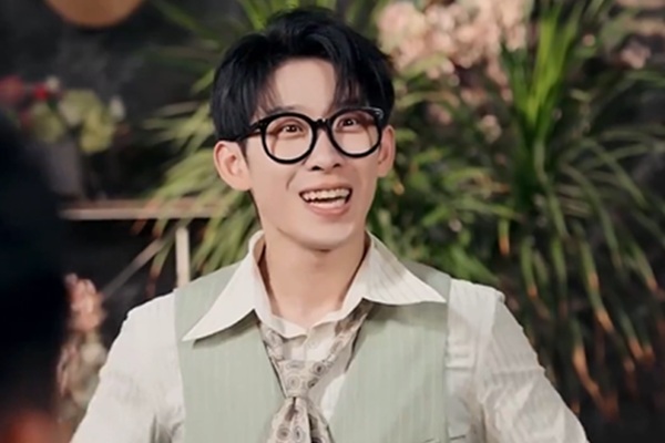 O Homem Mais Forte Do Mundo Foi Confundido Com Um Mendigo