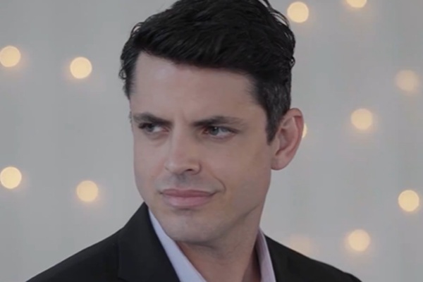 Com Licença o Big Boss Sou Eu filme