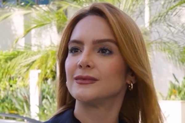 Com Licença o Big Boss Sou Eu onde assistir