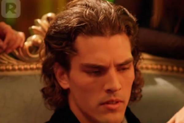 Reivindicada pelo Irmão Alfa do meu Ex Blake Lewis