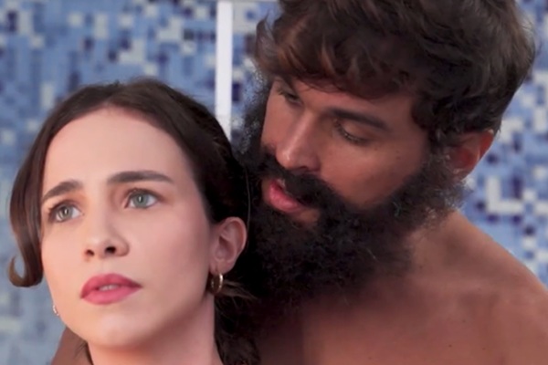 Encontrei Um Marido Bilionário E Sem-Teto Para o Natal ator