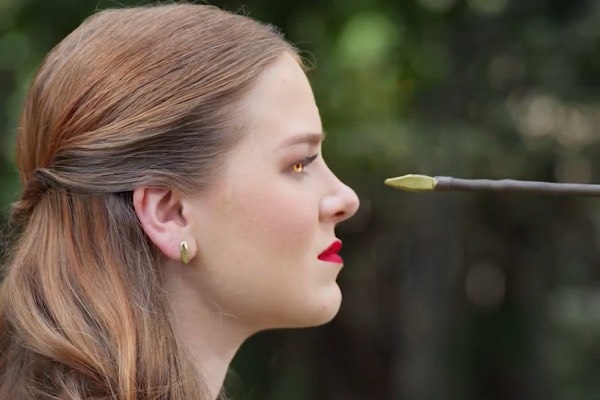 Rainha Alfa Traída Ressurge das Cinzas completo dublado