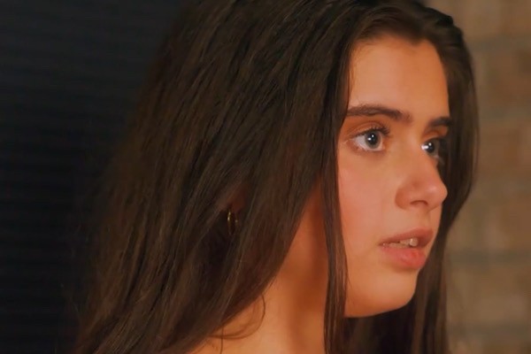 Babá para o Meu Valentão Gostosão filme compelto