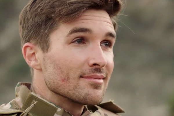 carl oliver Sniper Americano A Última Rodada Filme Completo Elenco