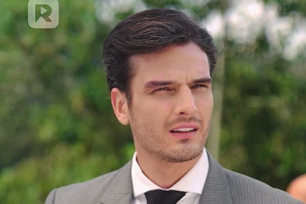 Eduardo Perez em La Venganza Alza el Vuelo