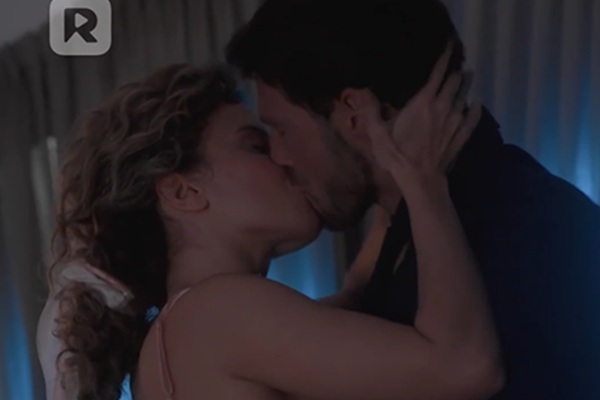 Me Casé Sin Ti Filme Elenco