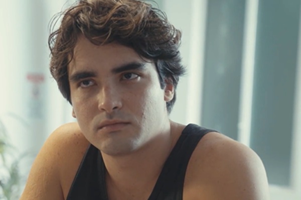 José Victor Pires em O Retorno do Atacante Perdido Elenco