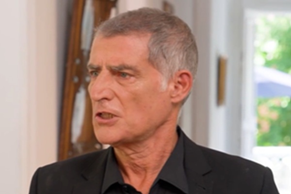 Rocco Scuderi em Ligados Pela Honra Completo