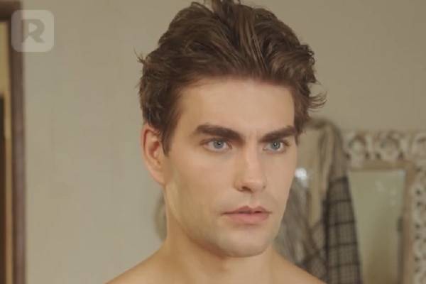 Găsind un soț miliardar fără adăpost de crăciun introducere