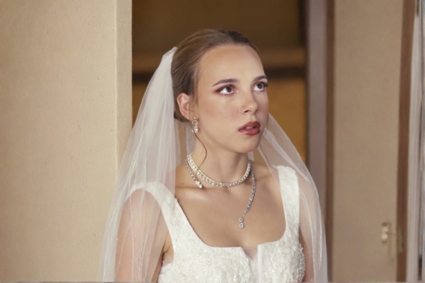 Legată prin onoare film aria